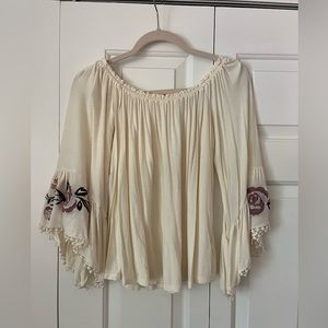 Xhilaration white blouse, Size M